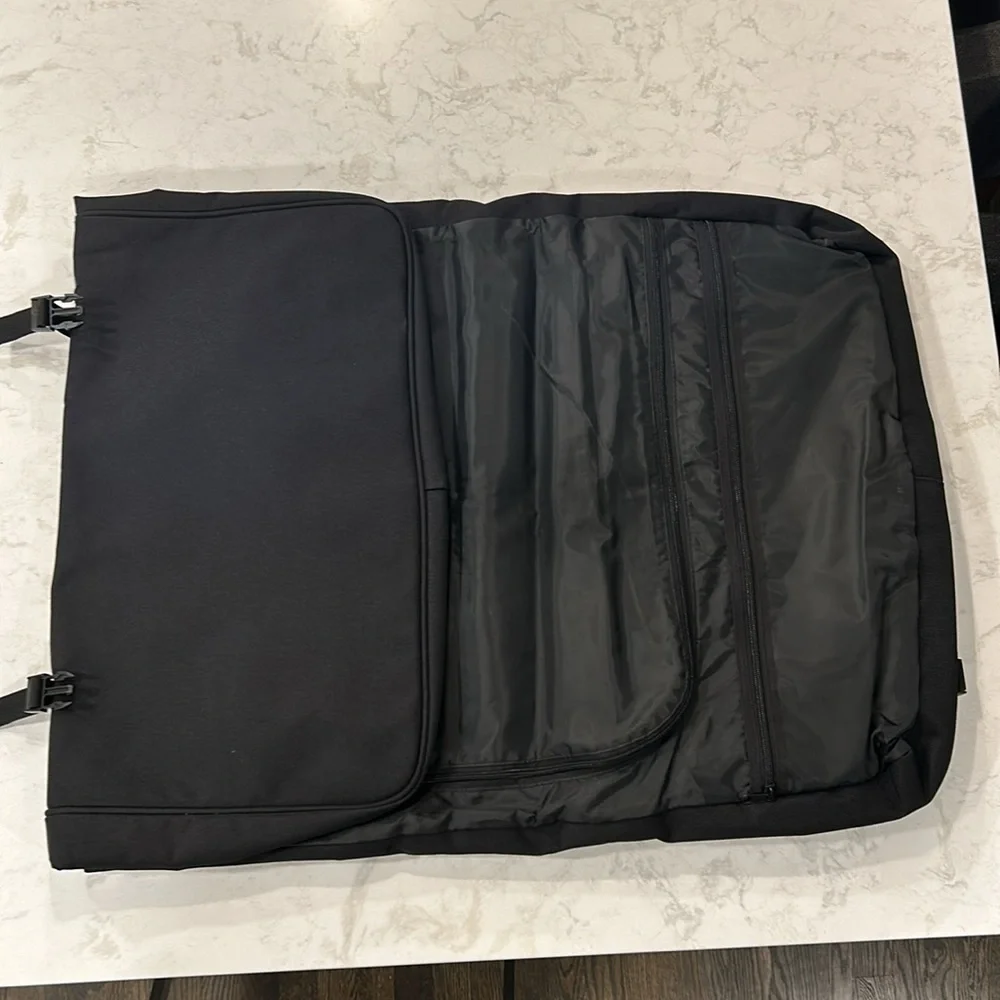 PGA Tour Golf Partners Club Life Member Travel Suit Shoulder Garment Carry Bag